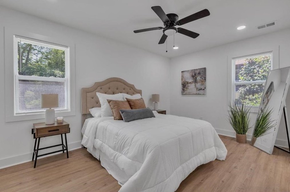 2484 Calvin Ave, Atlanta GA 30344-1001 exterior