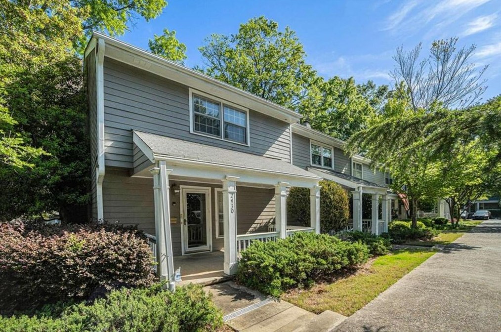 2430 Farmstead Cir, Smyrna, GA 30080-2614