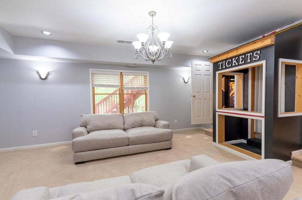 437 Rhodes House Dr, Suwanee GA  30024-6471 exterior