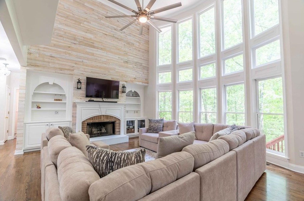 437 Rhodes House Dr, Suwanee GA  30024-6471 exterior