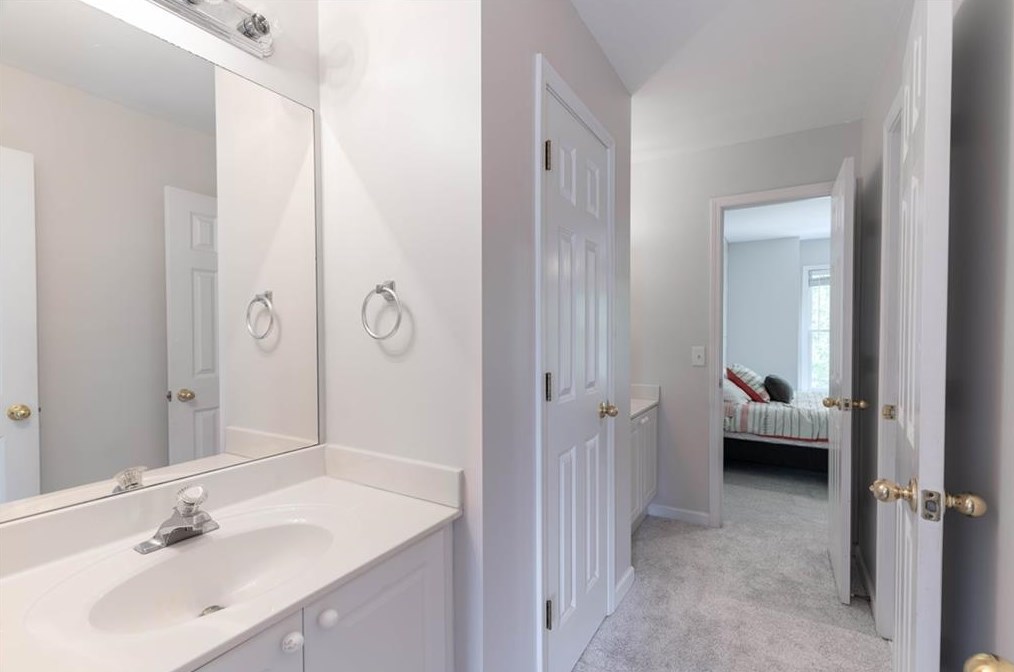437 Rhodes House Dr, Suwanee GA  30024-6471 exterior