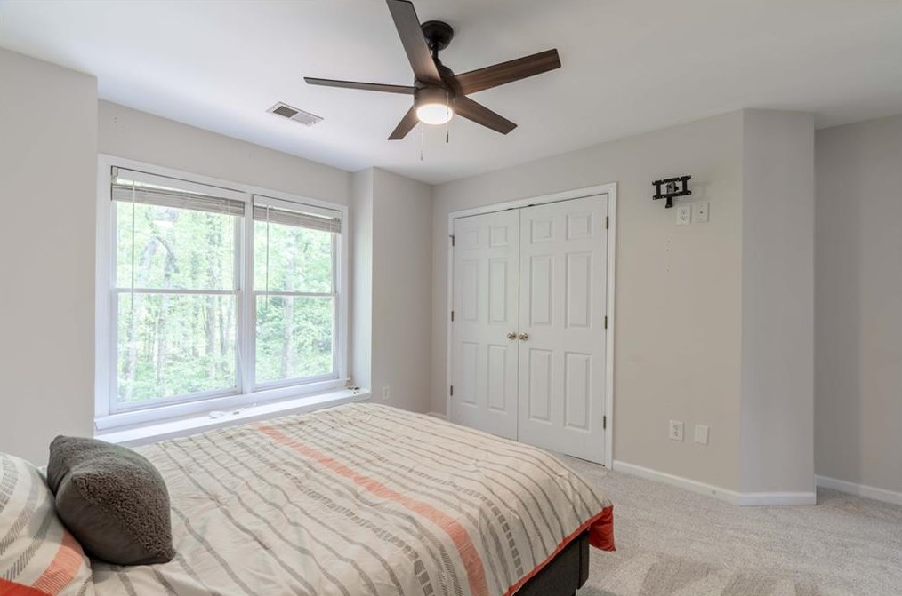 437 Rhodes House Dr, Suwanee GA  30024-6471 exterior