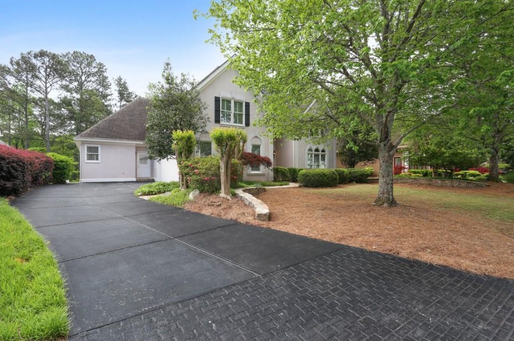 9245 Stoney Ridge Ln, Alpharetta, GA 30022