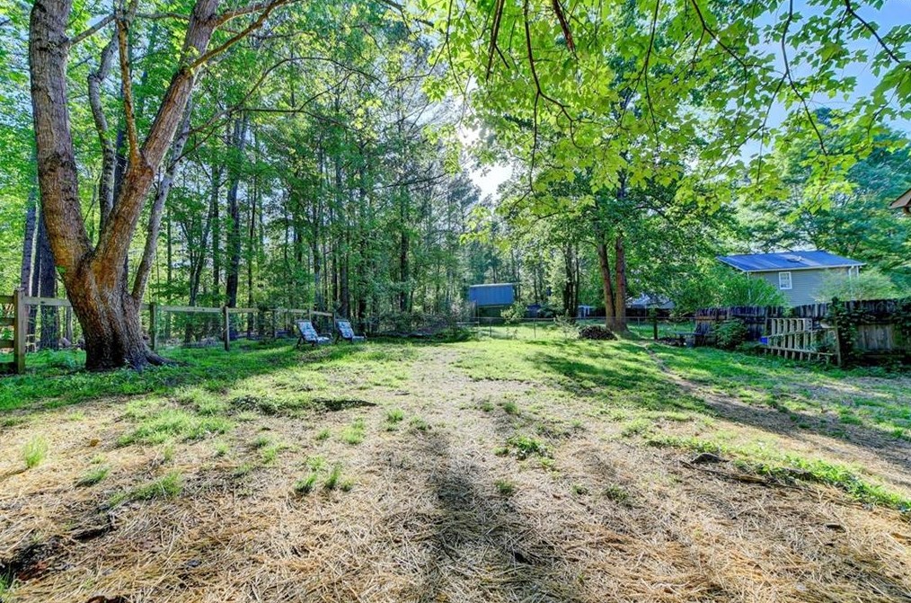 155 Hollyberry Dr, Dallas GA 30157-6110 exterior