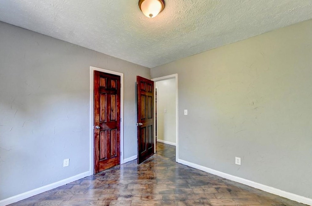 155 Hollyberry Dr, Dallas GA 30157-6110 exterior