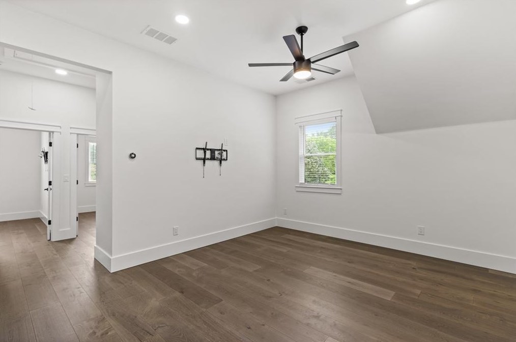 346 Crestview Cir, Roswell GA  30075-3823 exterior