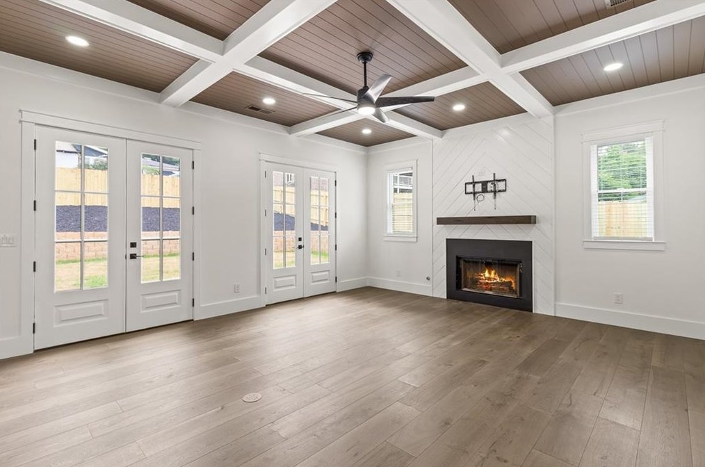 346 Crestview Cir, Roswell GA  30075-3823 exterior
