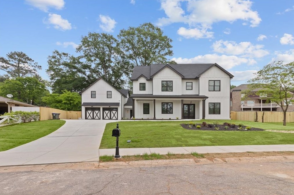 346 Crestview Cir, Roswell GA  30075-3823 exterior
