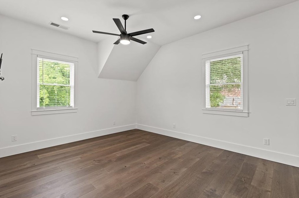 346 Crestview Cir, Roswell GA  30075-3823 exterior