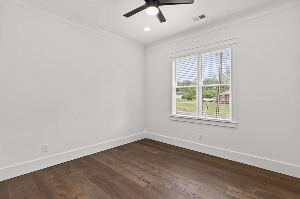 346 Crestview Cir, Roswell GA  30075-3823 exterior