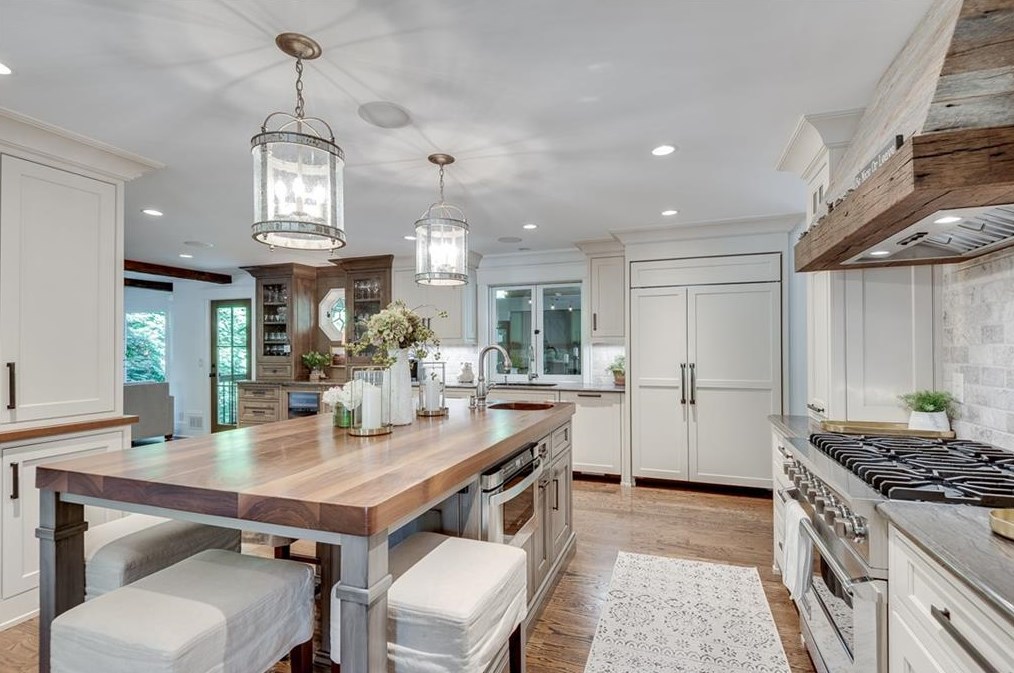 5276 Redfield Rd, Atlanta GA 30338-3722 exterior