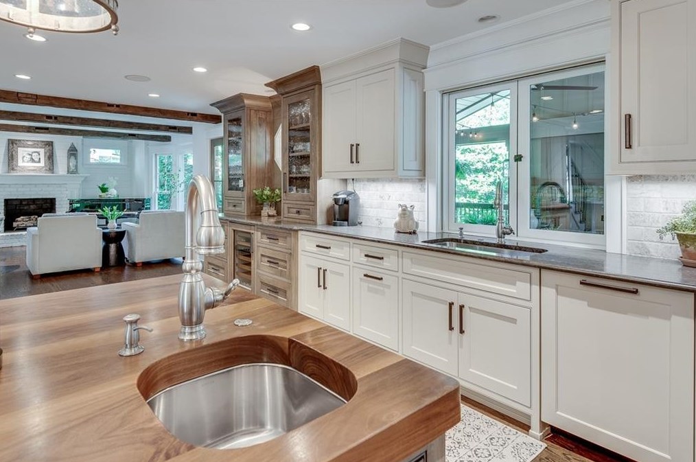 5276 Redfield Rd, Atlanta GA 30338-3722 exterior