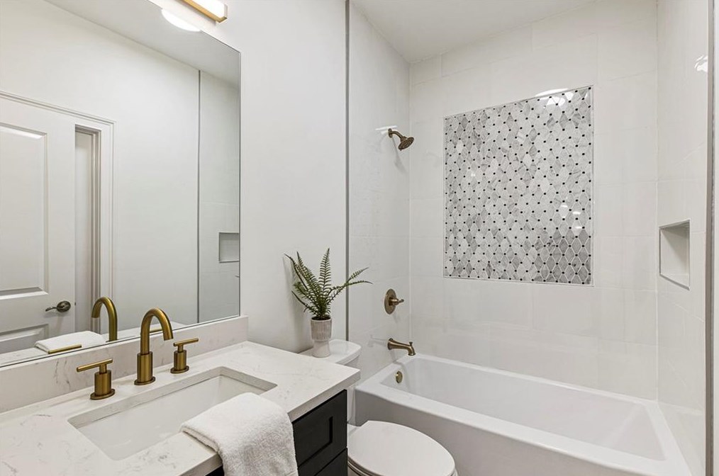 712 Nottaway Ln, Alpharetta GA 30009-2287 exterior