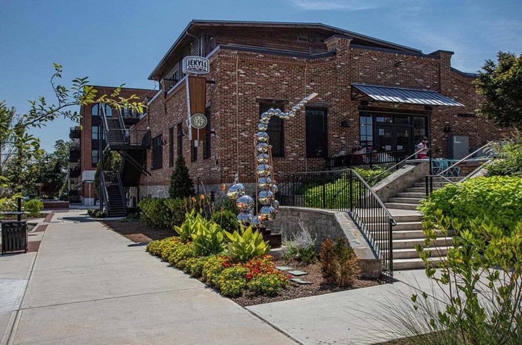 712 Nottaway Ln, Alpharetta GA 30009-2287 exterior