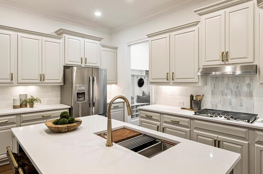 712 Nottaway Ln, Alpharetta GA 30009-2287 exterior