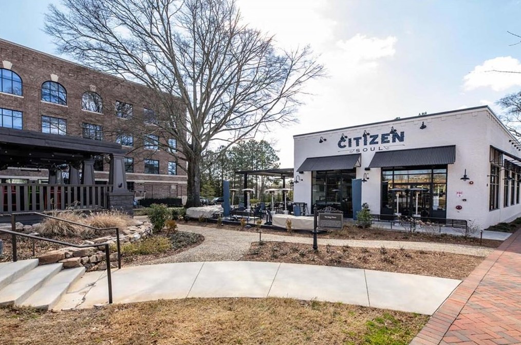 712 Nottaway Ln, Alpharetta GA 30009-2287 exterior