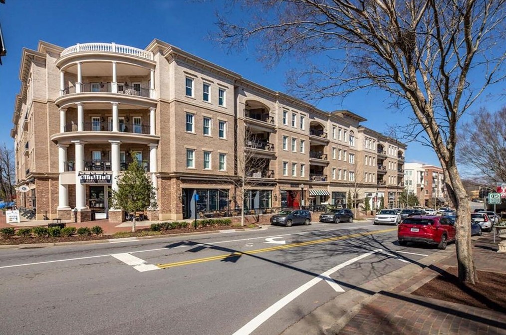 712 Nottaway Ln, Alpharetta GA 30009-2287 exterior