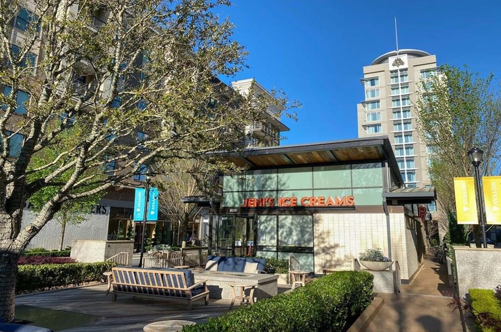 712 Nottaway Ln, Alpharetta GA 30009-2287 exterior