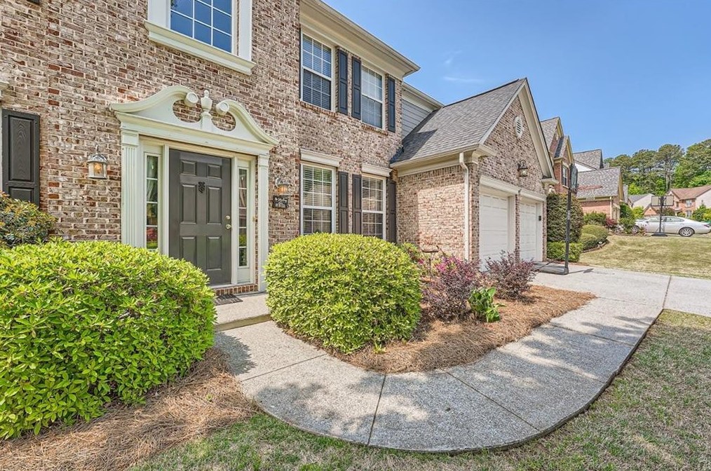 209 Tyler Dr, Holly Springs, GA 30188