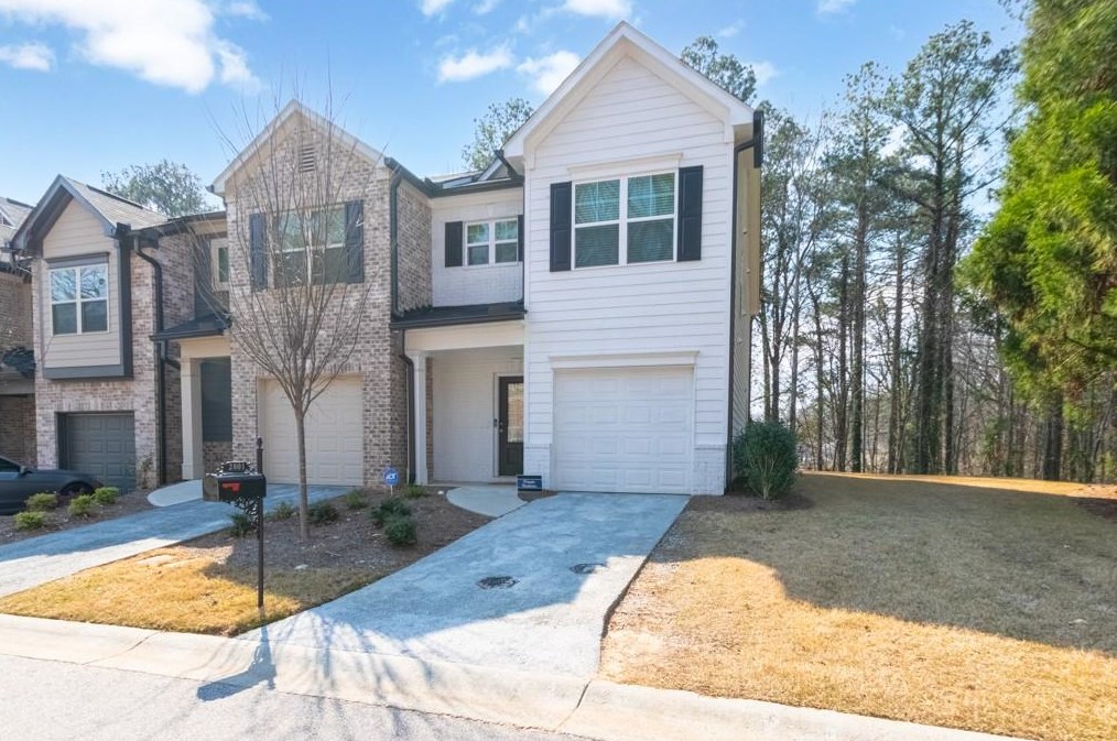 2801 Ridgeview Dr, Atlanta, GA 30331-2902