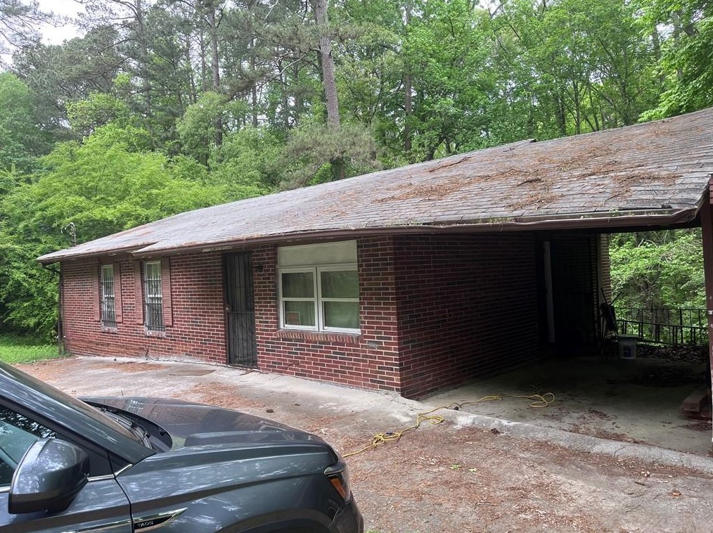 2841 Crescendo Dr, Atlanta, GA 30318-6045