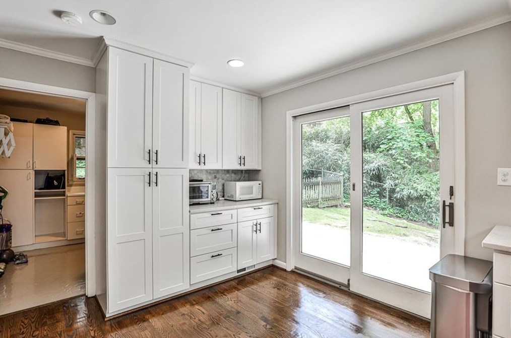 1764 Angelique Dr, Decatur GA  30033-1202 exterior