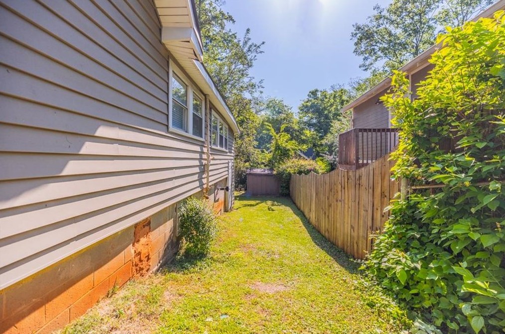 896 Marion Ave, Atlanta GA  30312-3632 exterior