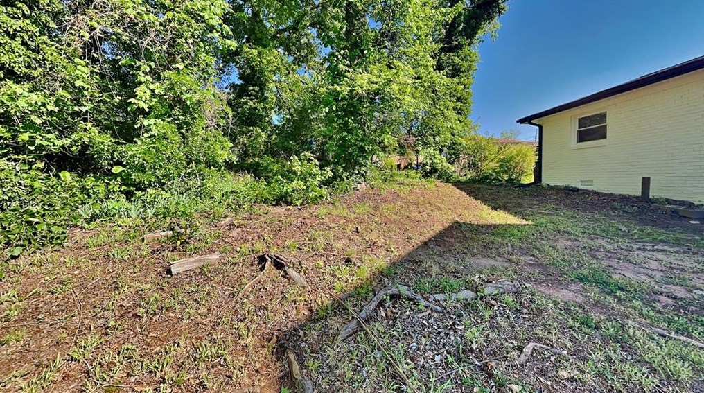 2438 Tiffany Pl, Decatur GA  30035-3335 exterior