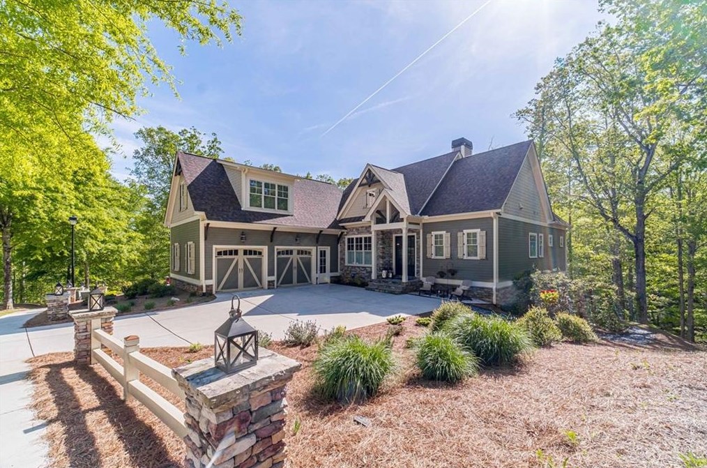 5997 Grand Marina Cir, Gainesville, GA 30506