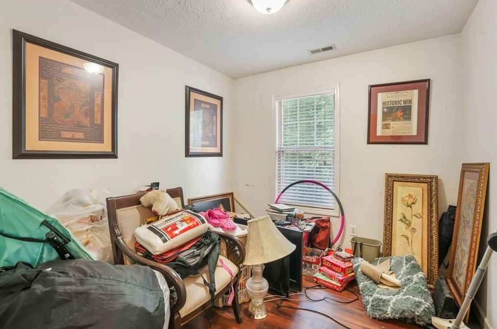 719 Sir Charles Dr, Fairburn, GA 30213-1009