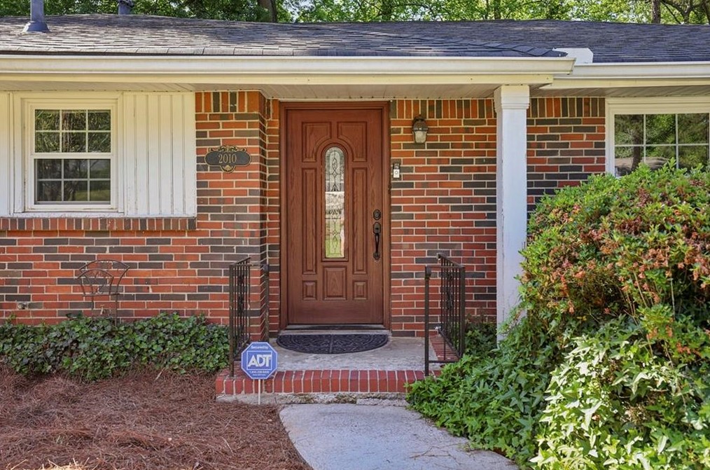 2010 Drew Valley Rd, Atlanta, GA 30319-3916