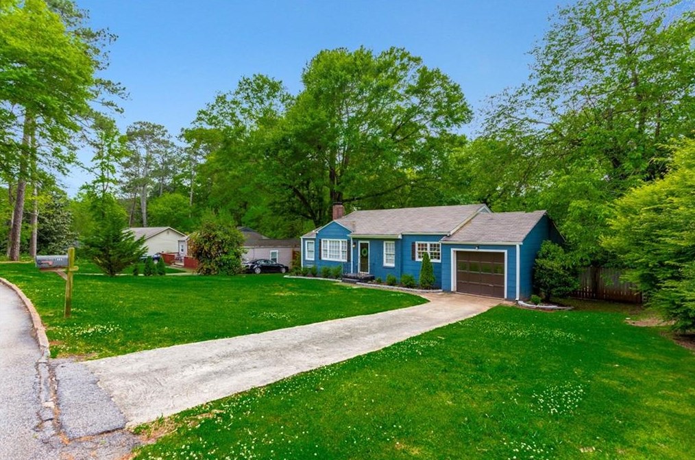 1383 Fenway Cir, Decatur, GA 30030-4521