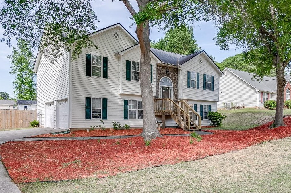 547 Saddle Ridge Dr, Bethlehem, GA 30620