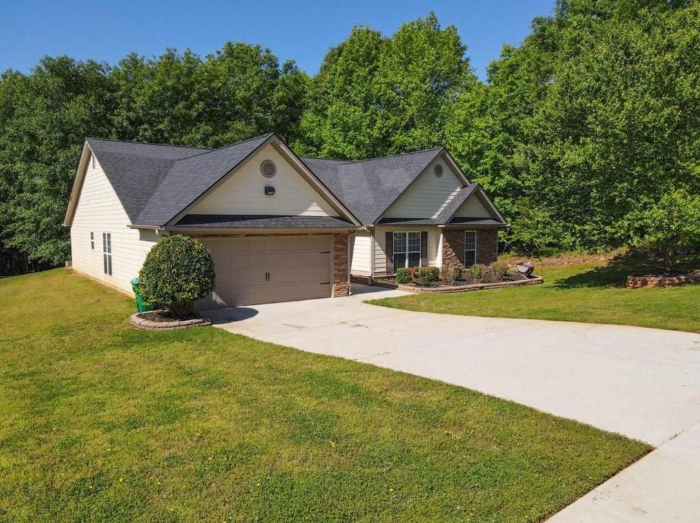 102 Slate Ave, Jefferson, GA 30549-8222
