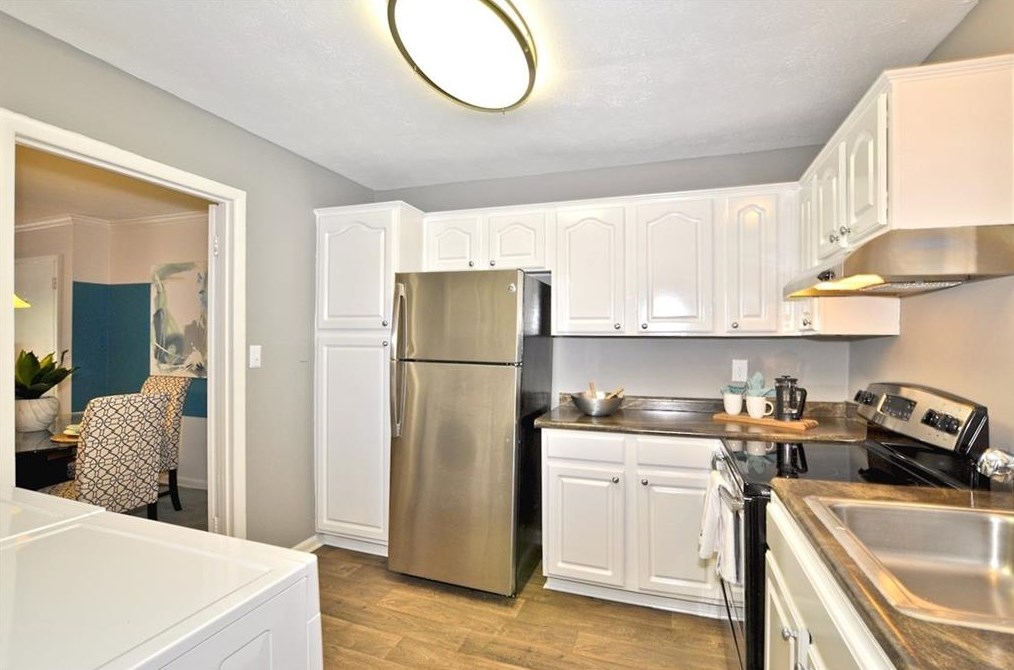 100 Chattahoochee Cir #1012, Roswell, GA 30075