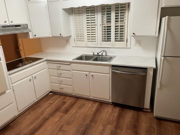 484 Colewood Way, Atlanta, GA 30328-2962