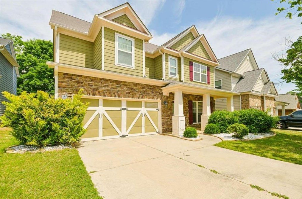 5070 Irvine Dr, Douglasville, GA 30135-2040