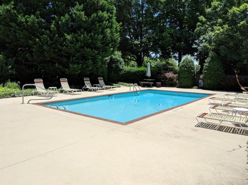 2898 Florence Dr, Gainesville, GA 30504