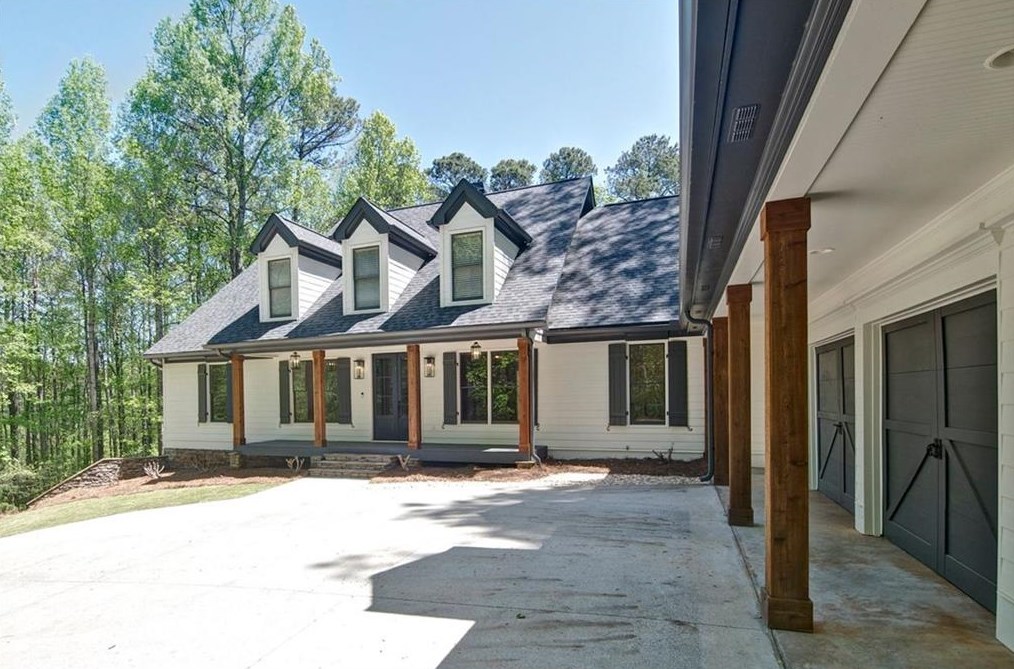 150 Valleywood Ct, Holly Springs, GA 30115