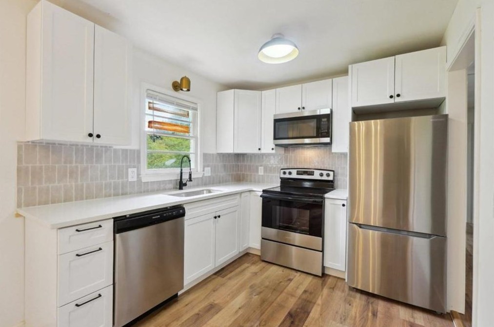 1755 Rockbridge Rd, Conyers GA  30012-3515 exterior