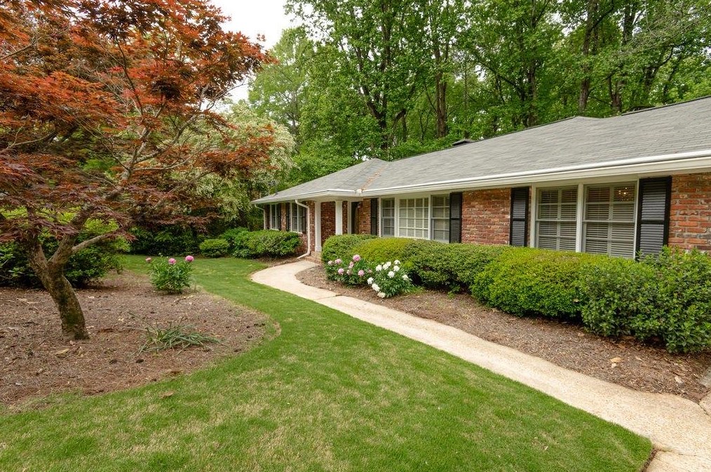 4824 Kitty Hawk Dr, Atlanta, GA 30342-2509