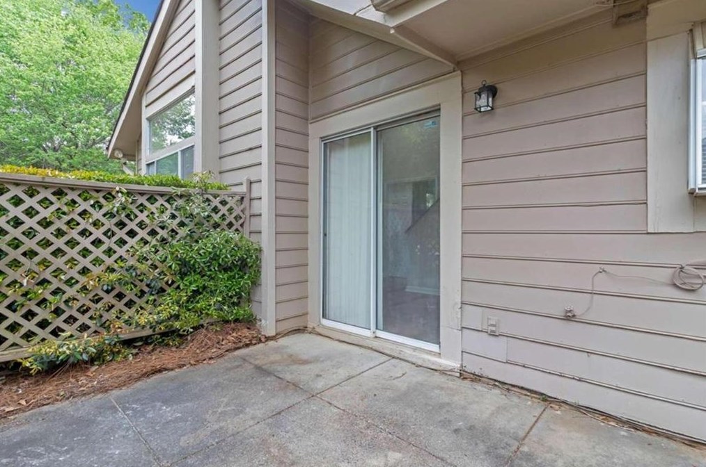 2655 Windy Hill Pl, Smyrna GA  30080-2201 exterior