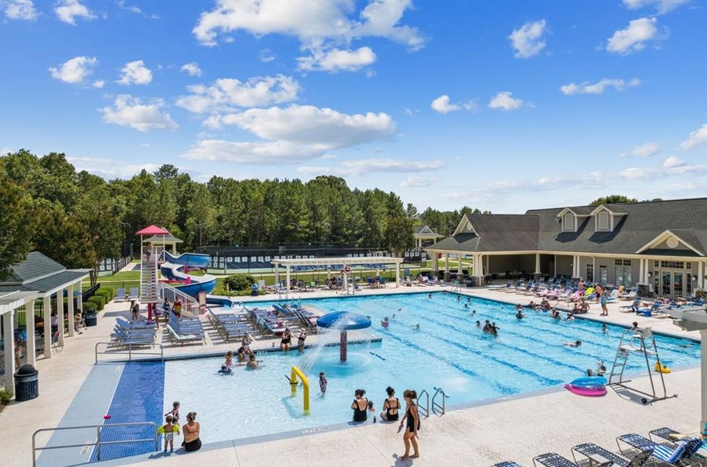 4284 Links Blvd, Jefferson GA  30549-8826 exterior