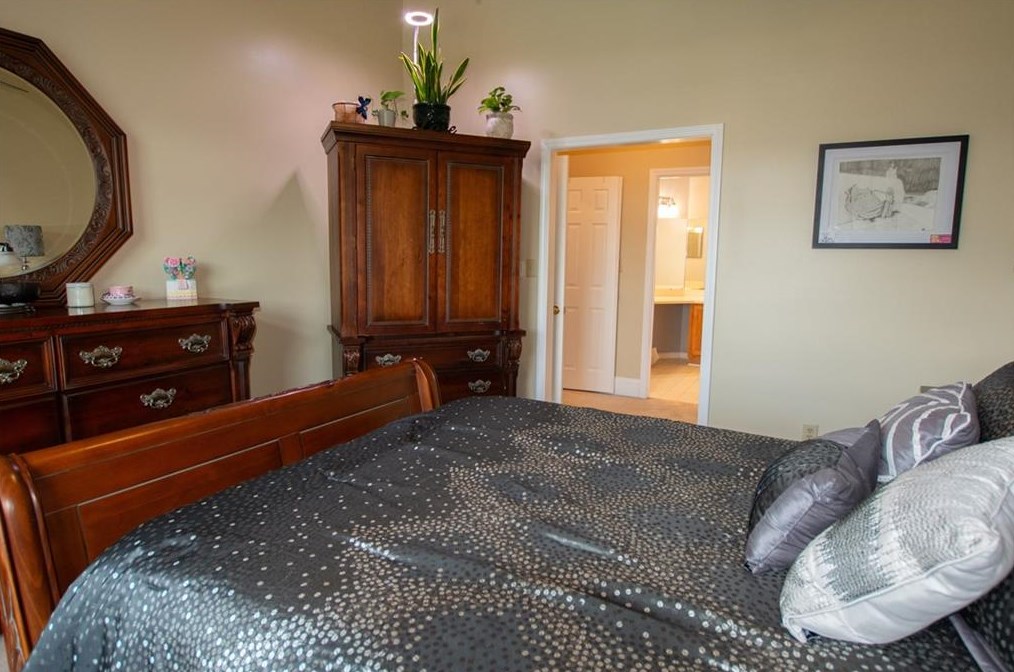 105 Vinings Frst Cir, Smyrna GA 30080-3918 exterior