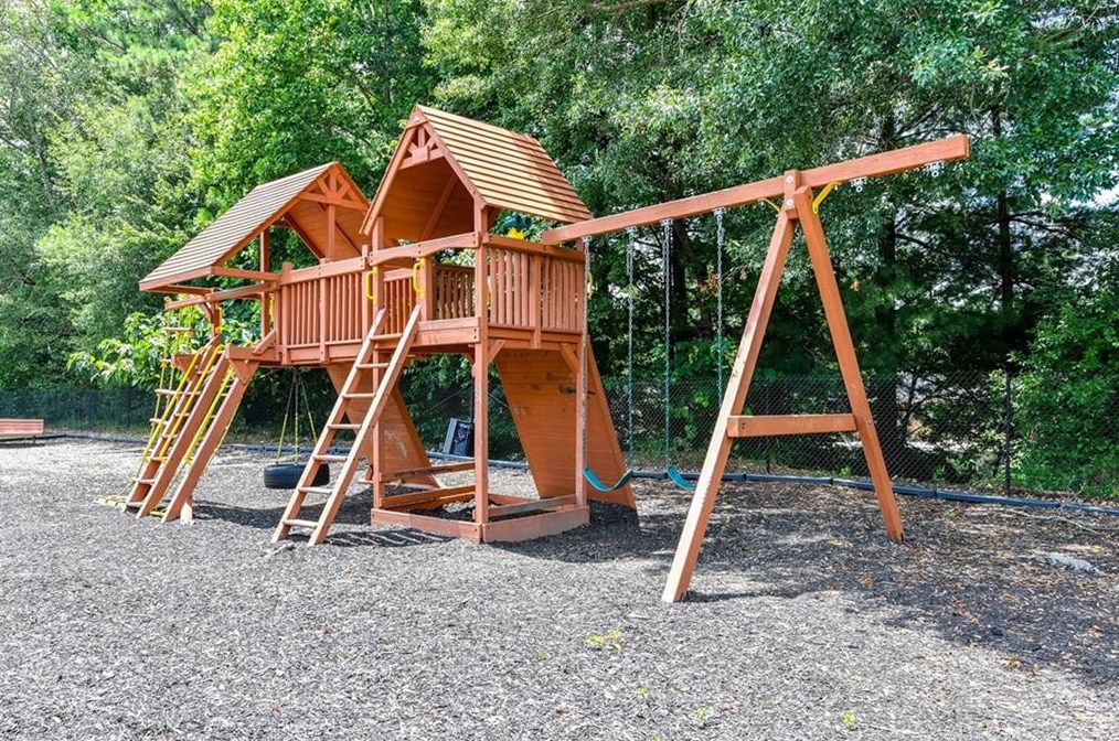 501 River Pkwy, Atlanta GA  30350 exterior