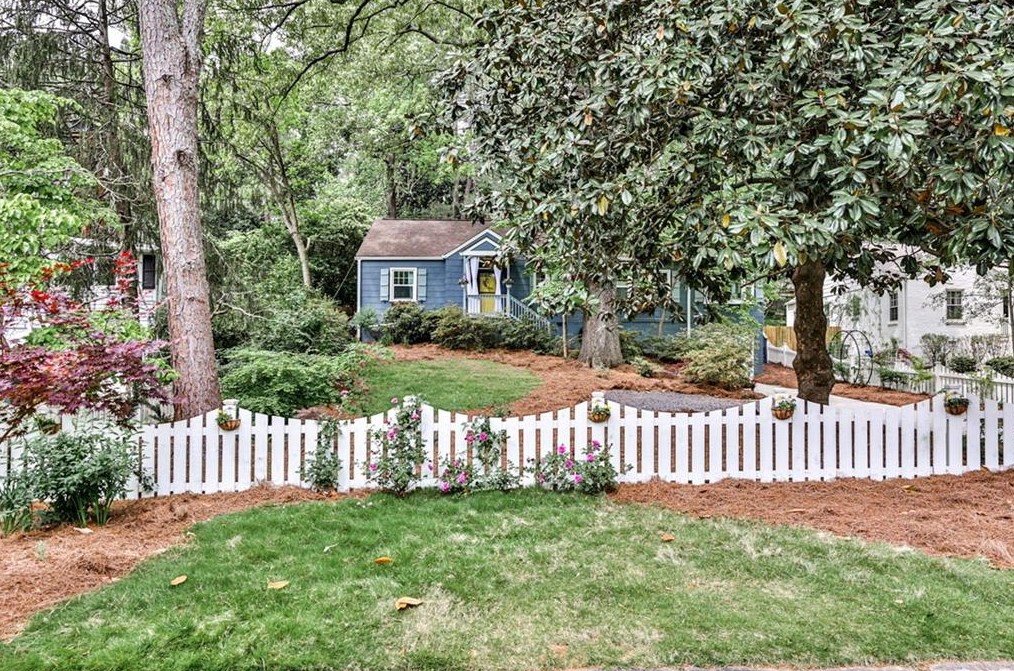 148 Willow Ln, Decatur GA  30030-1426 exterior