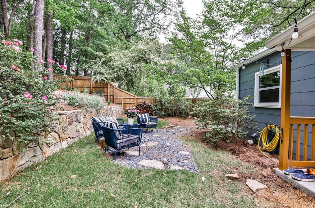 148 Willow Ln, Decatur GA  30030-1426 exterior