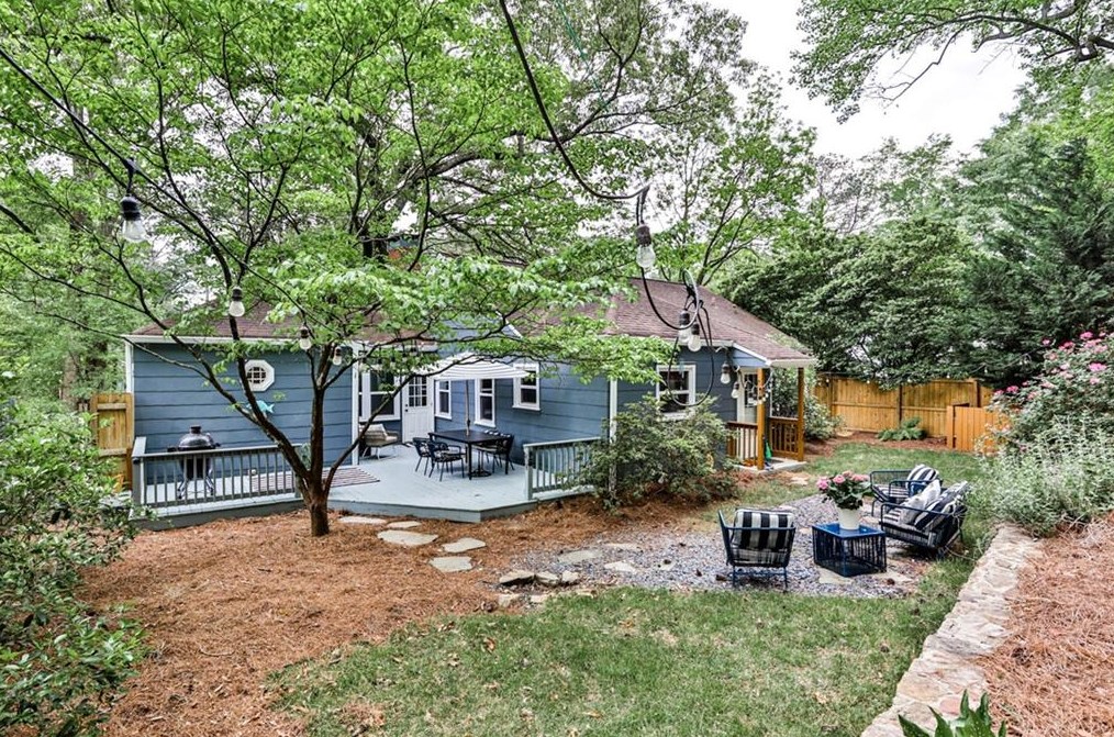 148 Willow Ln, Decatur GA  30030-1426 exterior