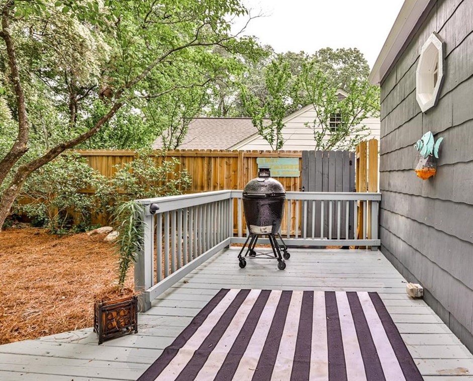 148 Willow Ln, Decatur GA  30030-1426 exterior