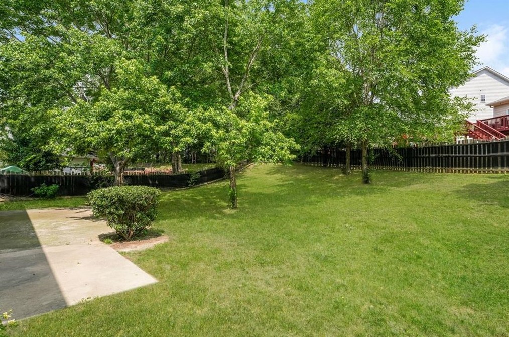 1814 Chickory Ct, Stockbridge GA  30281-7945 exterior